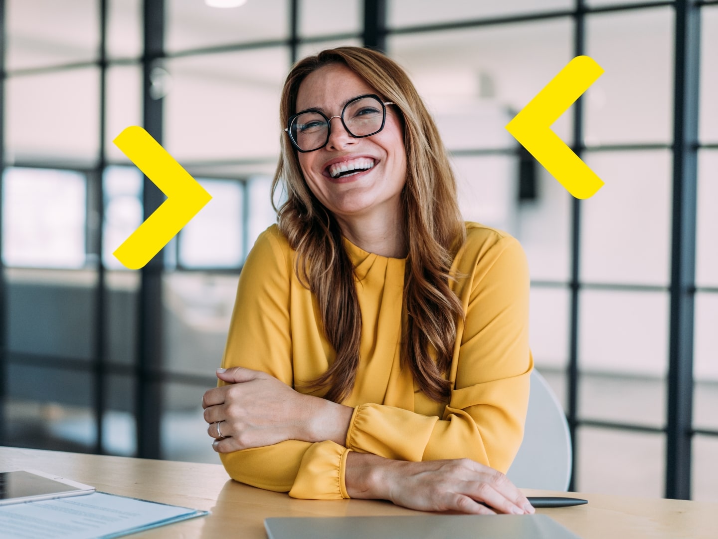 Usměvavá podnikatelka v kanceláři